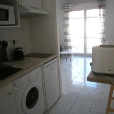 A Avec Piscine Dans Privee Apartment *