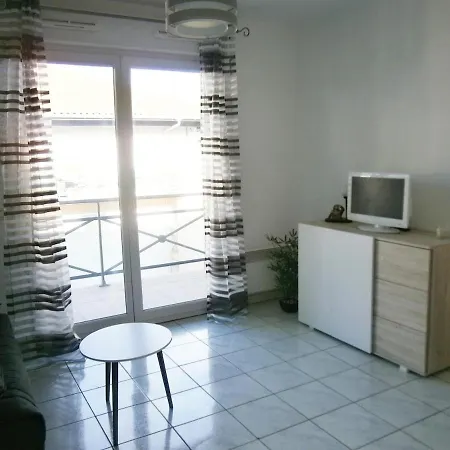 Apartment A Avec Piscine Dans Privee Anglet