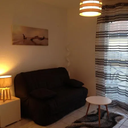 Διαμέρισμα A Avec Piscine Dans Privee *