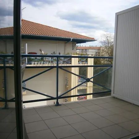 Apartment A Avec Piscine Dans Privee Anglet