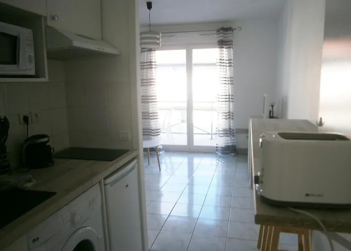 A Avec Piscine Dans Privee Lejlighed Anglet